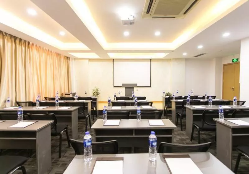 Greentree Inn Suzhou Industrial Park Jinji Lake Dushu Lake Gaojiao District Express Hotel