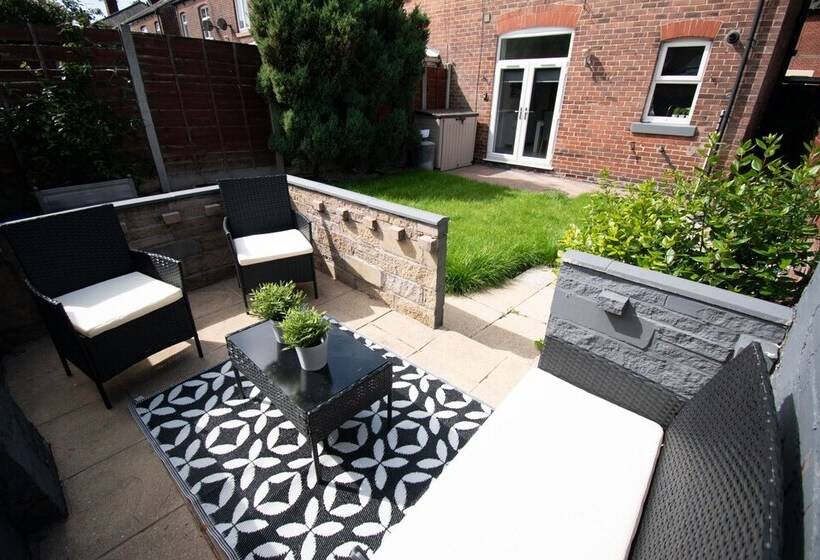 Ideal Lodgings In Bury