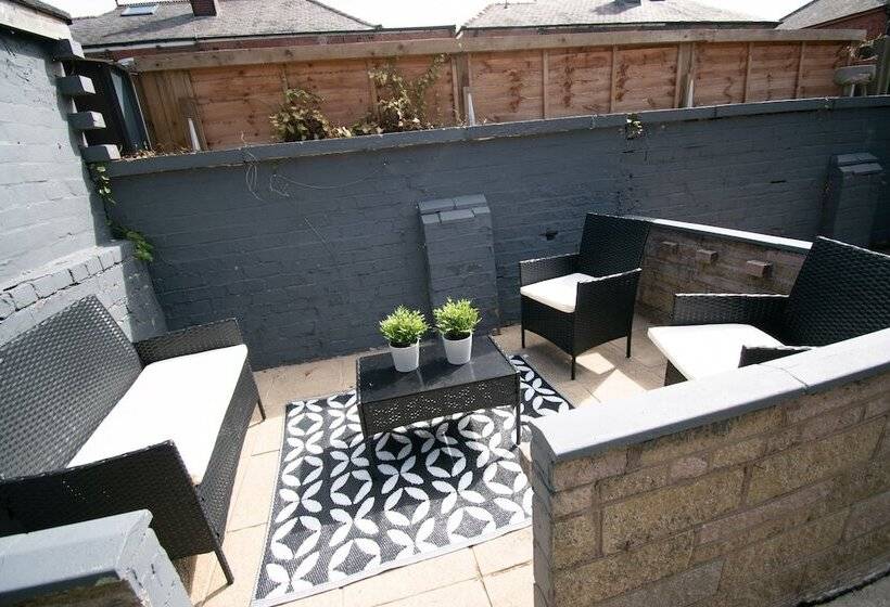 Ideal Lodgings In Bury