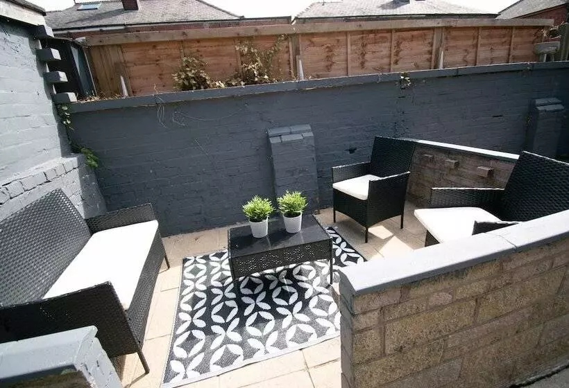 Ideal Lodgings In Bury