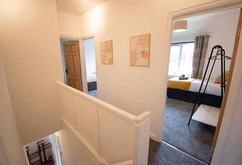 Ideal Lodgings In Bury