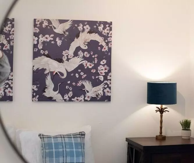 Ideal Lodgings In Bury