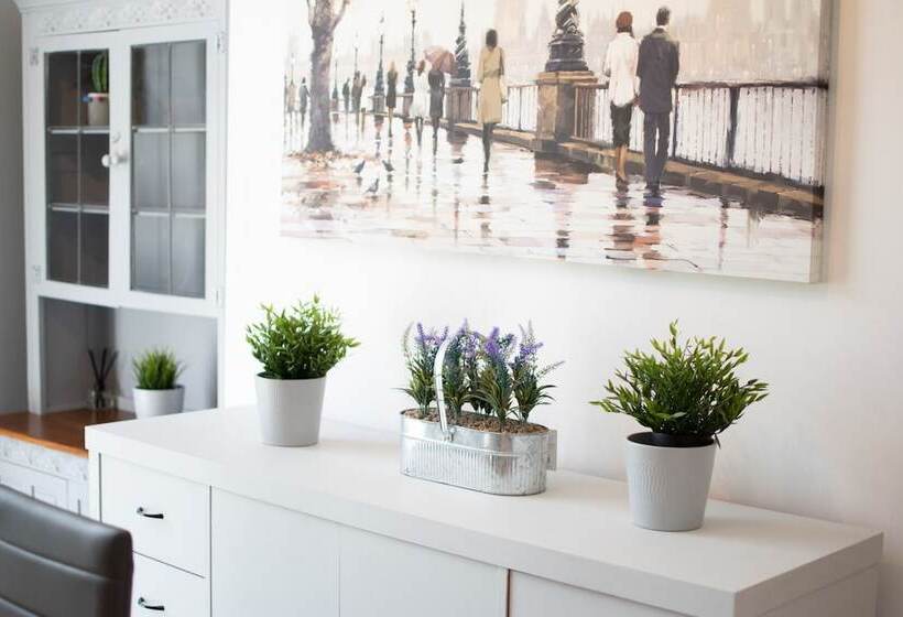 Ideal Lodgings In Bury