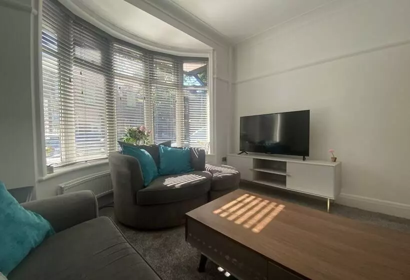 Ideal Lodgings In Bury