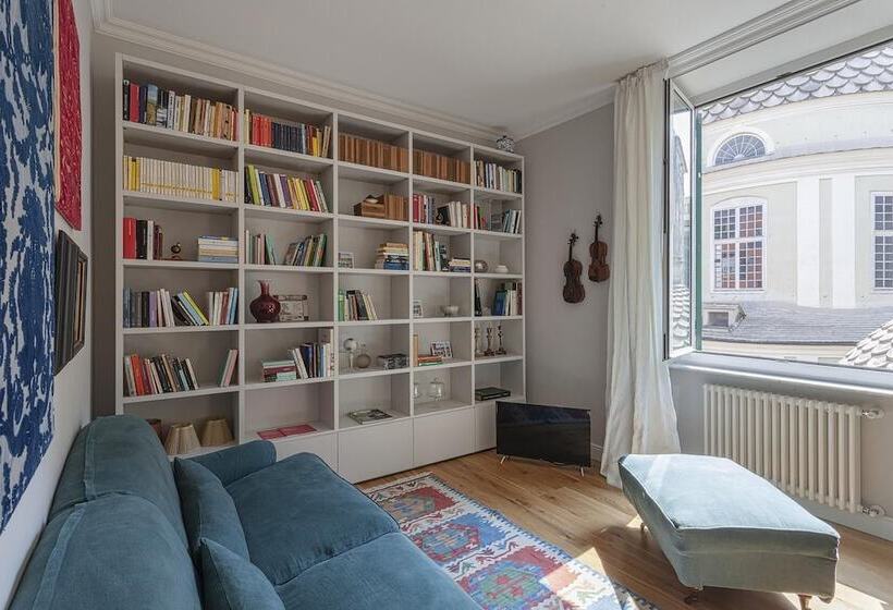 Romantic Apartment In San Giorgio By Wonderful Italy