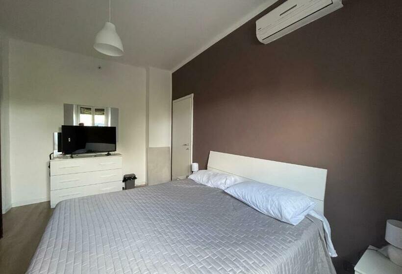 住宿加早餐 Ampia Camera Matrimoniale Con Letto Double King Size By Alex Guest House