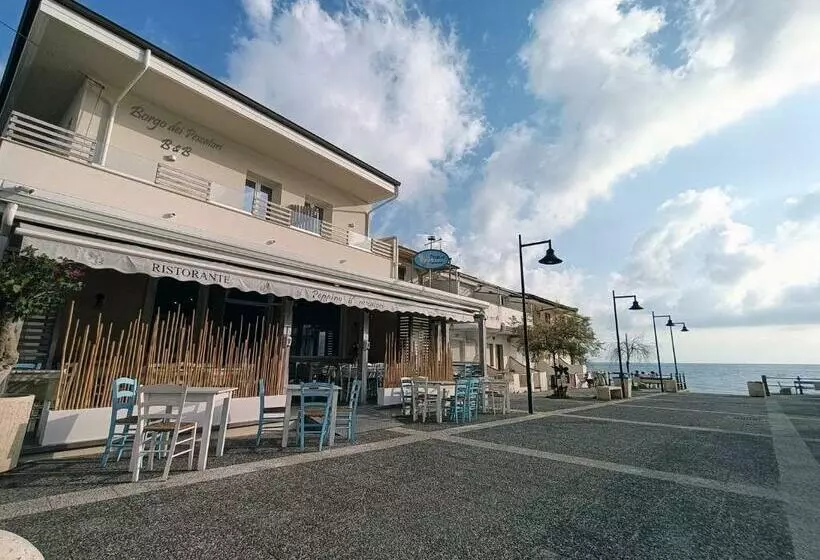 Aamiaismajoitus (B&B) Borgo Dei Pescatori   Sul Mare