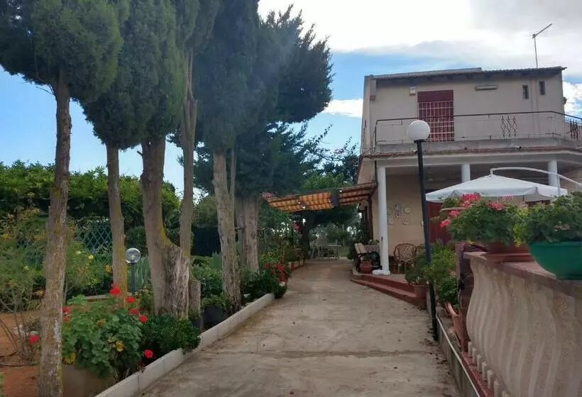 تختخواب و صبحانه Il Gazebo