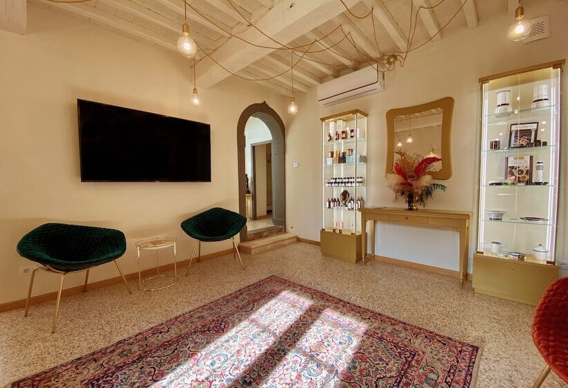 膳宿费 Palazzo Essenza