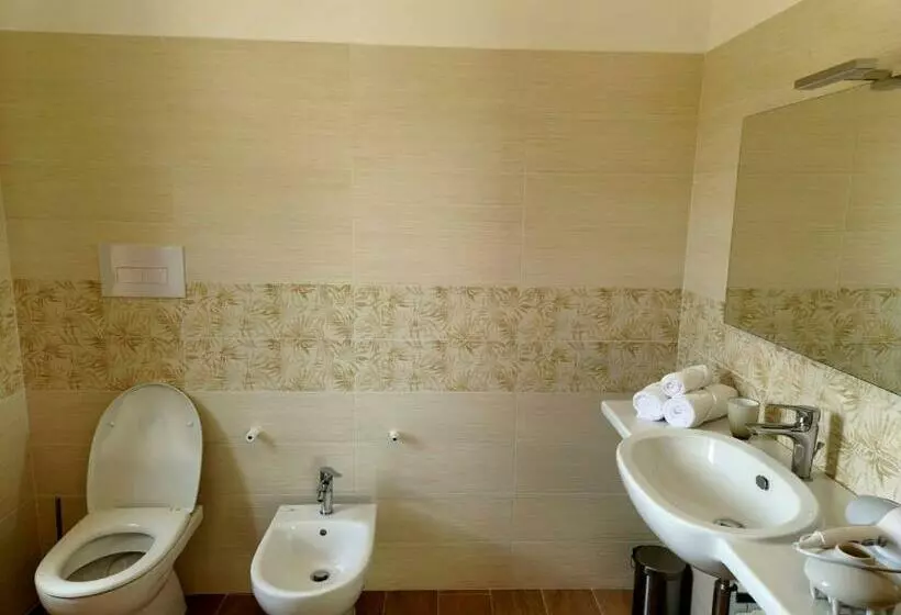 Aamiaismajoitus (B&B) Pietra Del Colle Agriturismo