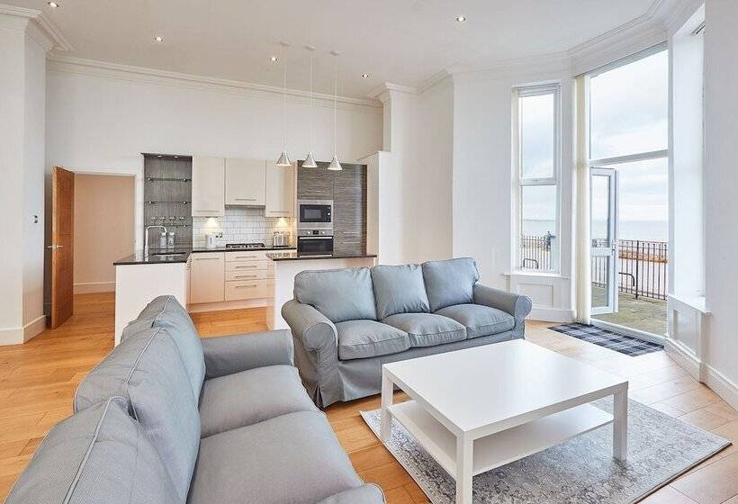 Host Stay Lighthouse View Montague Apartments