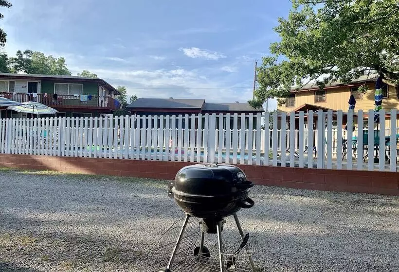 Hotelli Driftwood Resort Bull Shoals