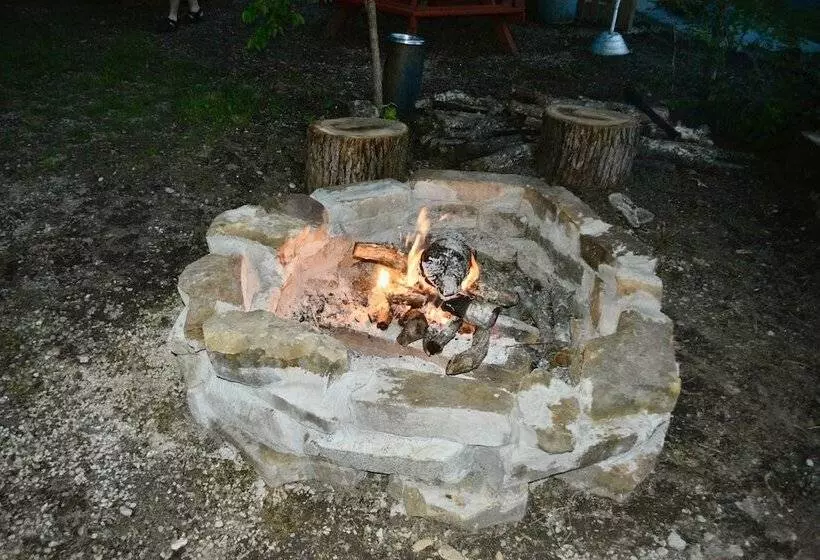 Hotelli Driftwood Resort Bull Shoals