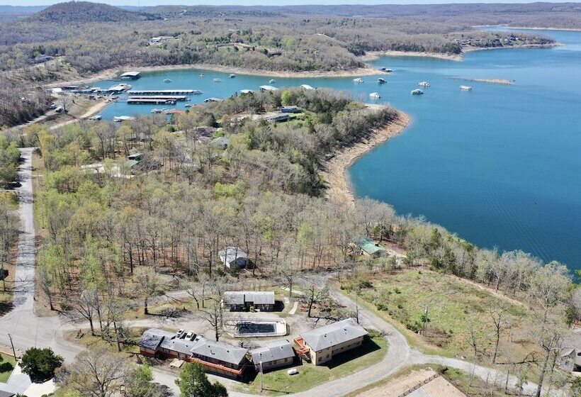 فندق Driftwood Resort Bull Shoals