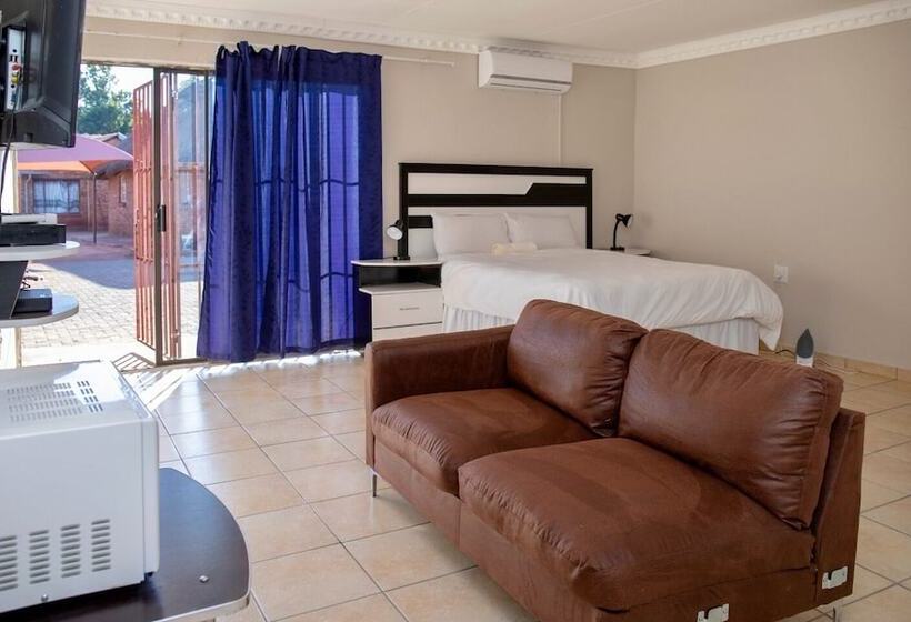 פנסיון Ecogreen Guesthouse