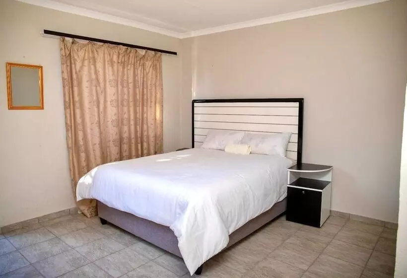 Majatalo Ecogreen Guesthouse