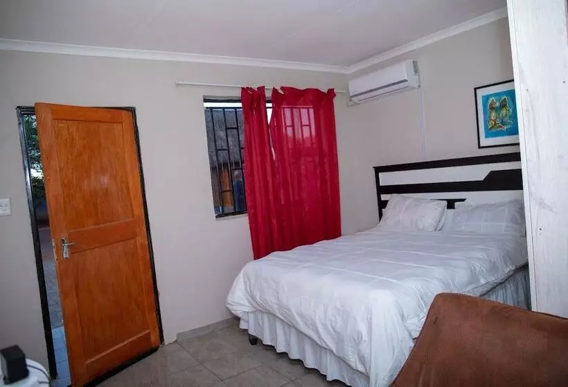 Majatalo Ecogreen Guesthouse