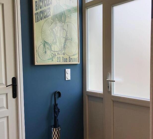 펜션 La Guinguette De Michaux