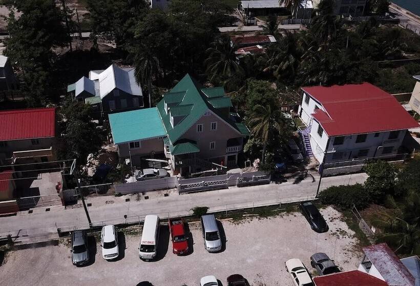 پانسیون One South Place