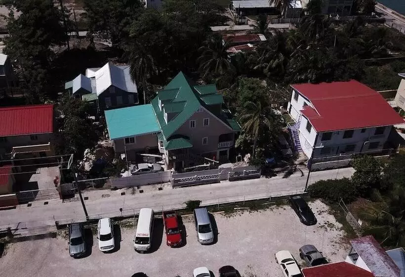 Majatalo One South Place