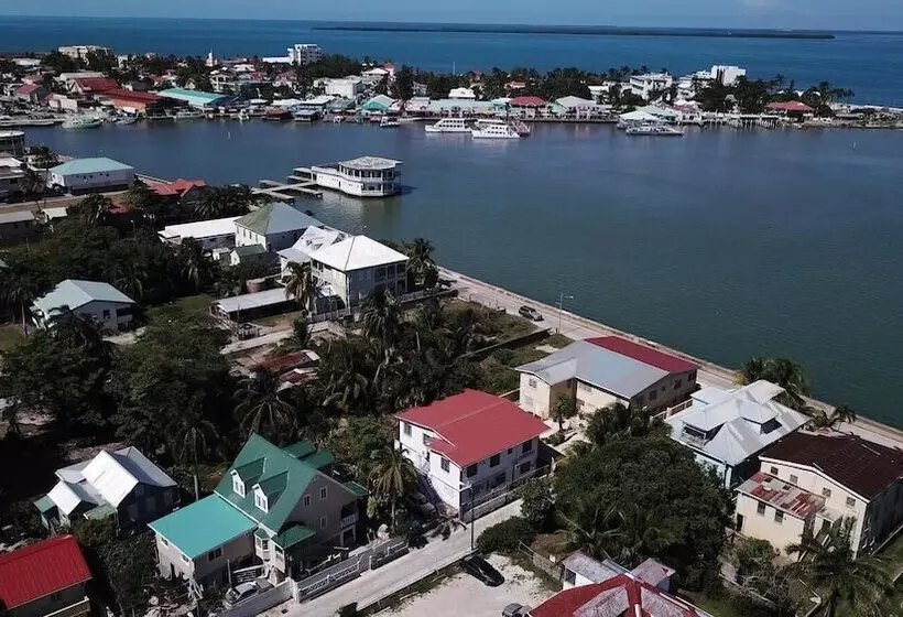 Majatalo One South Place