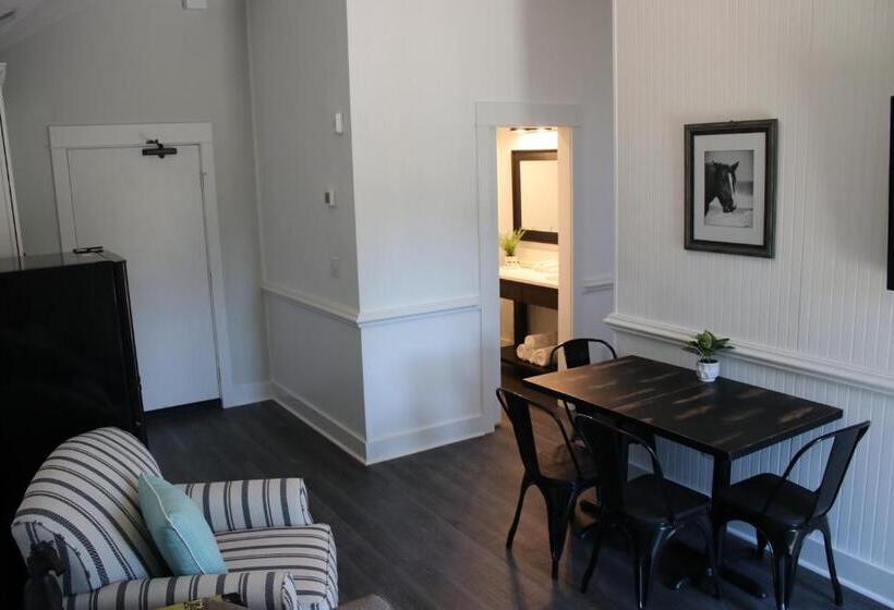 旅馆 Wild Horse Inn