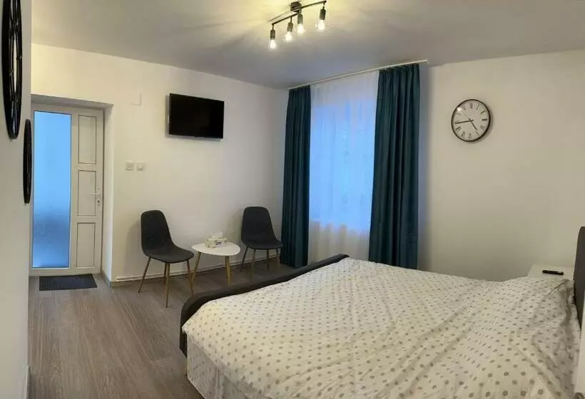 Easy Living Apartments Old Town