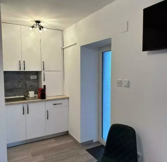 Easy Living Apartments Old Town