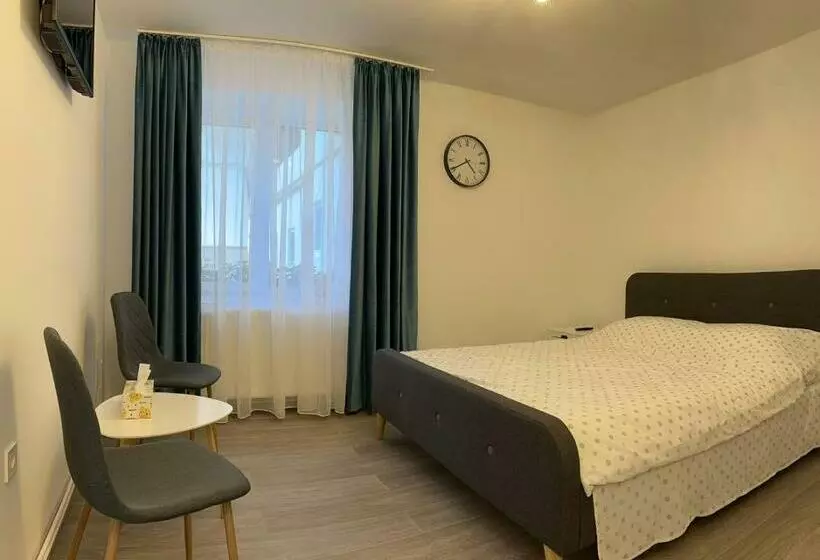 Easy Living Apartments Old Town