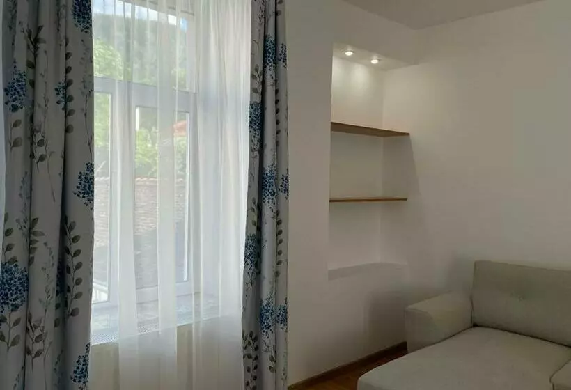 Easy Living Apartments Old Town