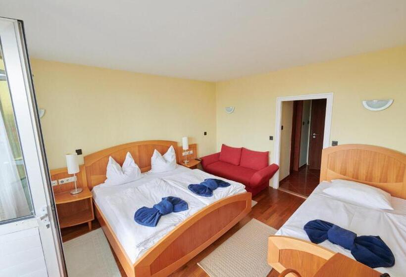 酒店 Retro Lido Vonyarcvashegy