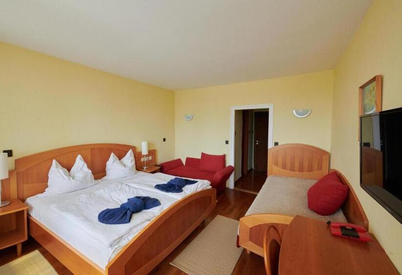 酒店 Retro Lido Vonyarcvashegy