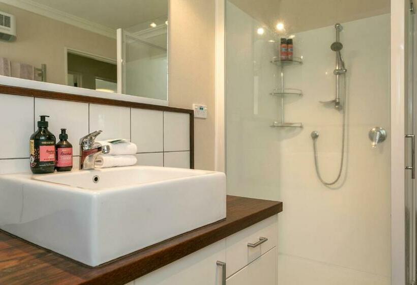 Lupin Lodge Bed & Breakfast