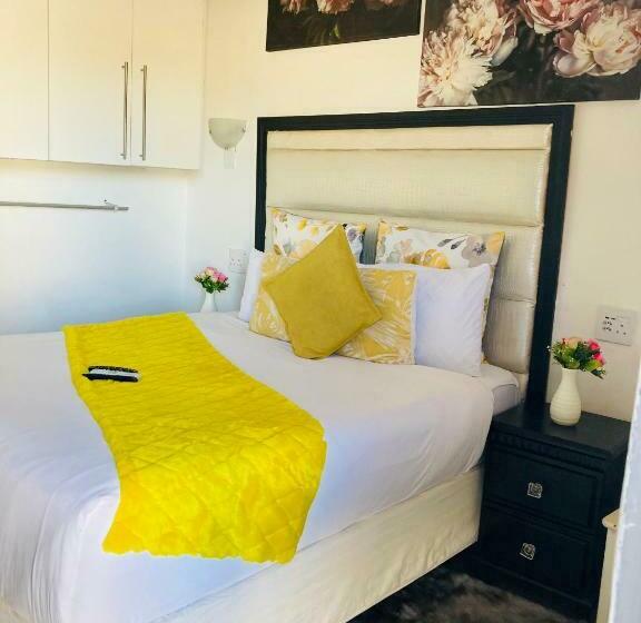 פנסיון The Moon Guesthouse