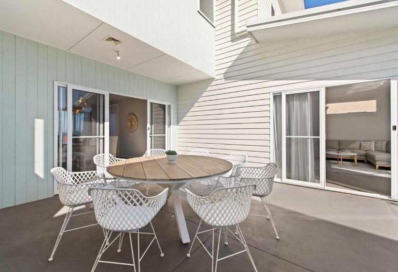 Sea Sand And Serenity At Stockton   Stunning Sophistication