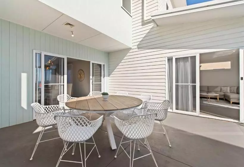 Sea Sand And Serenity At Stockton   Stunning Sophistication