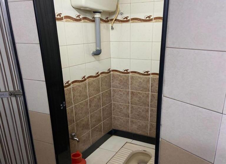 호스텔 Royal Guest House By Wb Inn