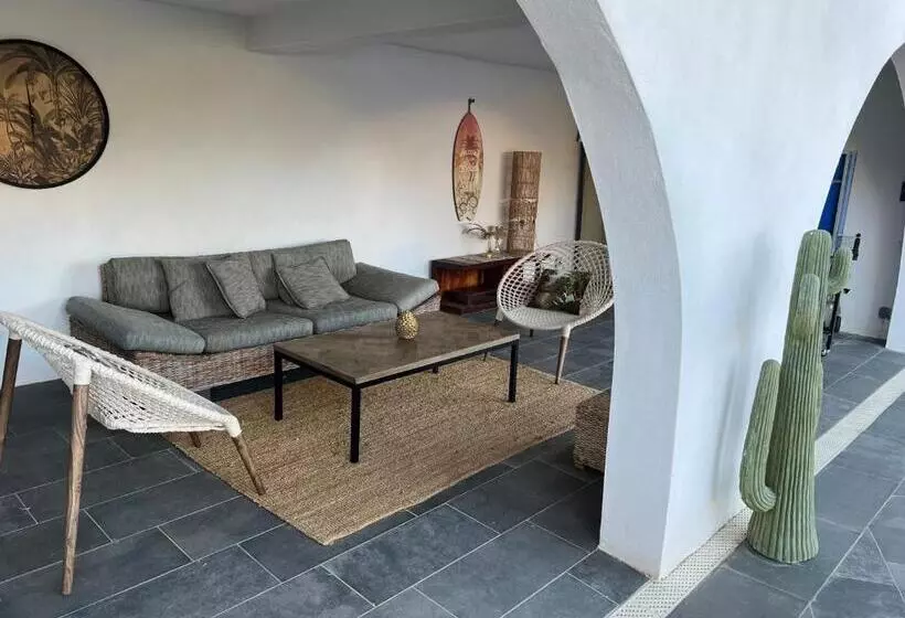 Aamiaismajoitus (B&B) Les Lofts De Bouzigues