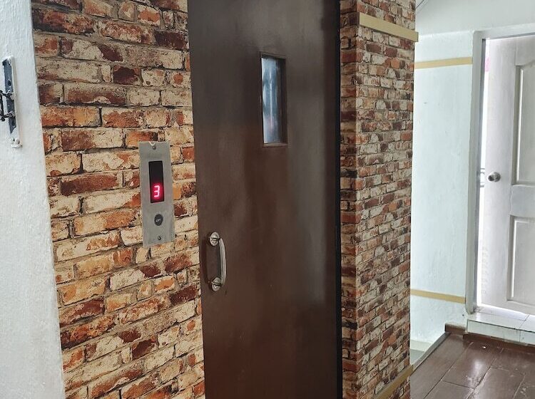 Hotel Astha Residency