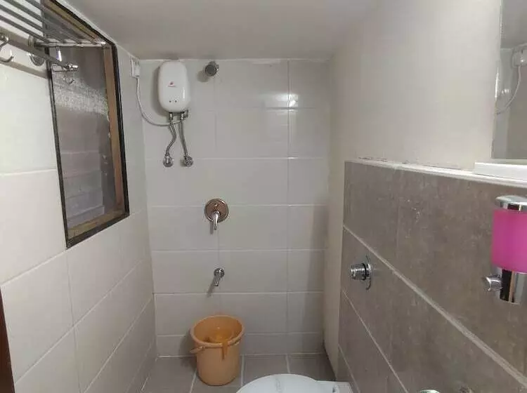 هتل Astha Residency