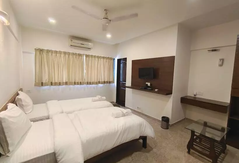 هتل Astha Residency