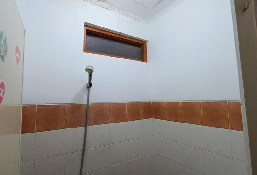 Hotel Oyo 91341 D Phoenix Anggrek Syariah Residence