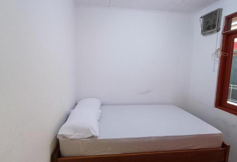 Hotel Oyo 91341 D Phoenix Anggrek Syariah Residence