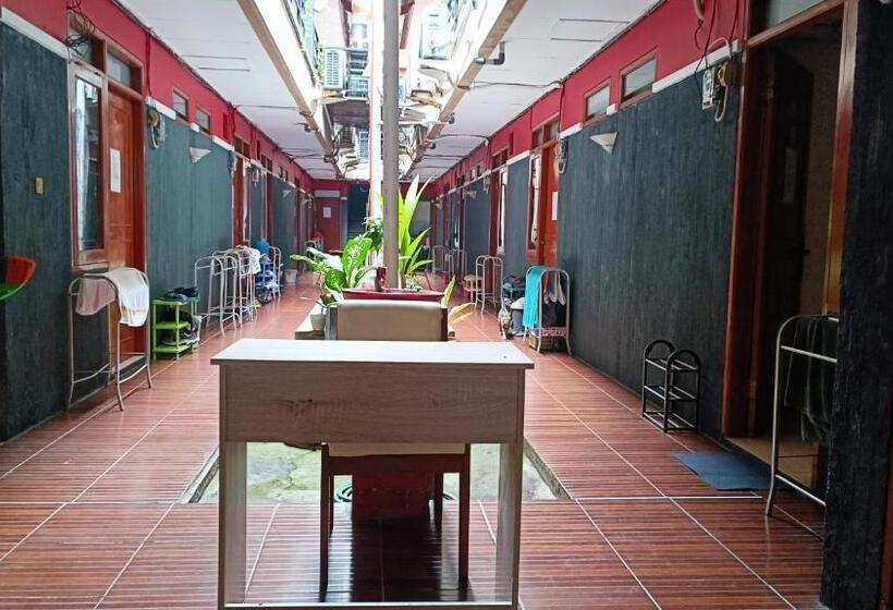 Hotel Oyo 91341 D Phoenix Anggrek Syariah Residence