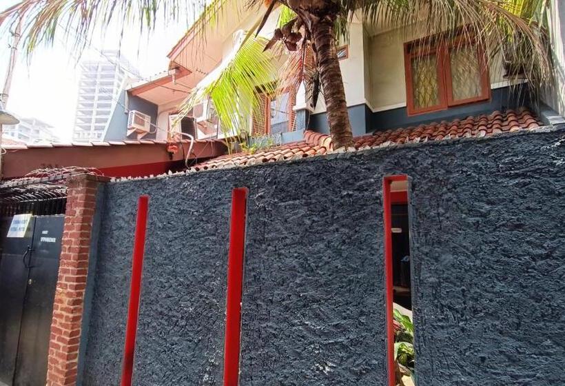 Hotel Oyo 91341 D Phoenix Anggrek Syariah Residence