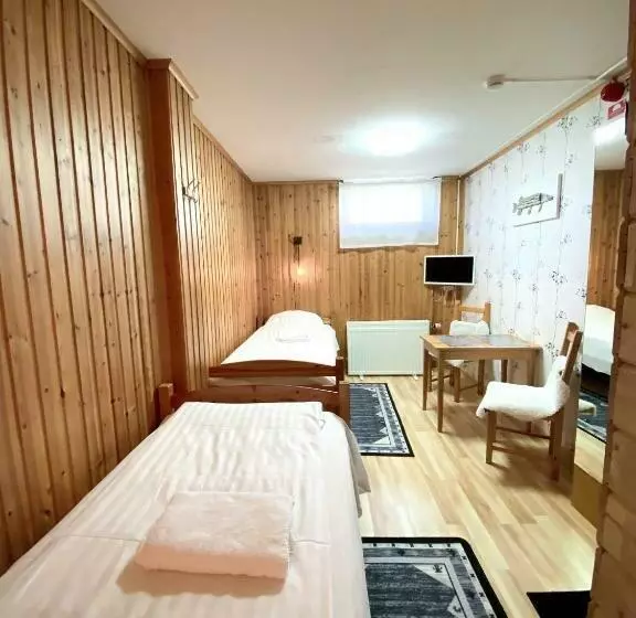 ペンション Lumi Guest House