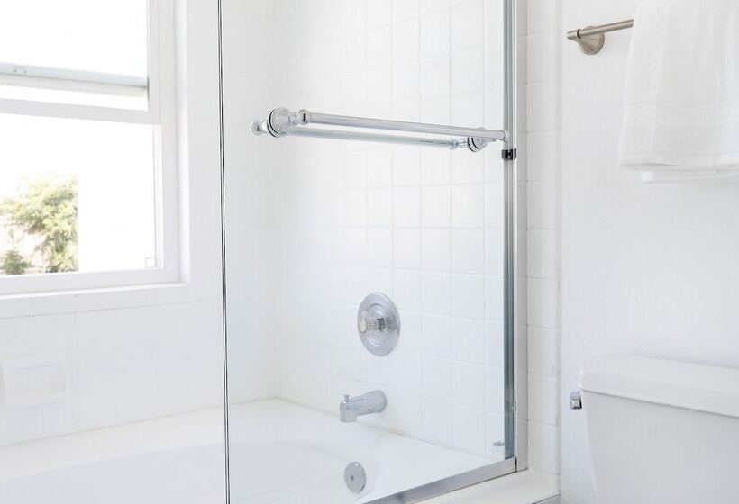 Sonrisa Iii By Avantstay Pacific Beach Home   10 Mins From Belmont Park