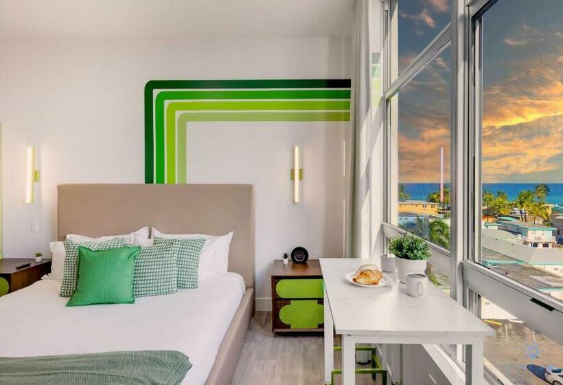 هاستل 5 Beachfront Resort Swimming Pool Hot Tub