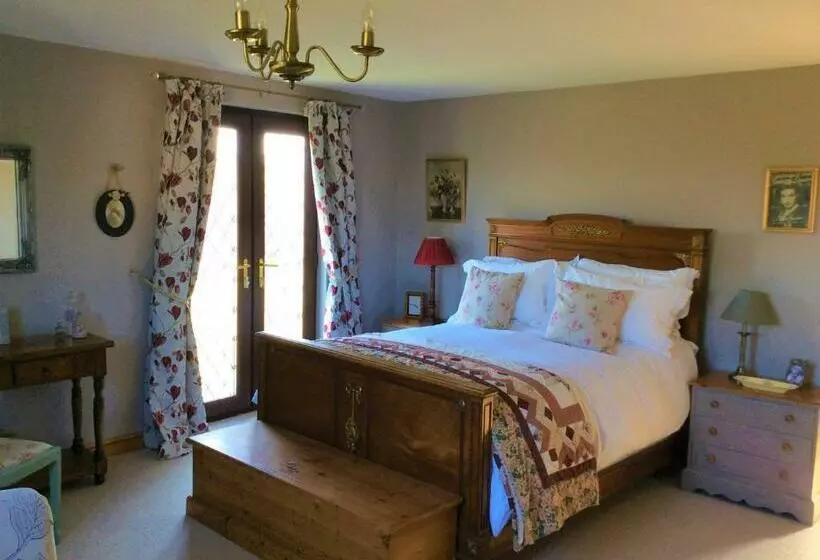 Bosvean House Bed & Breakfast