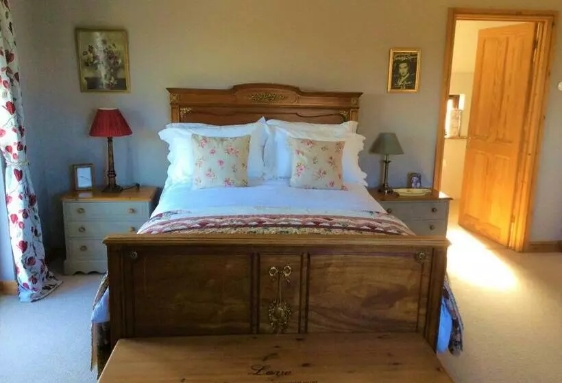 Bosvean House Bed & Breakfast